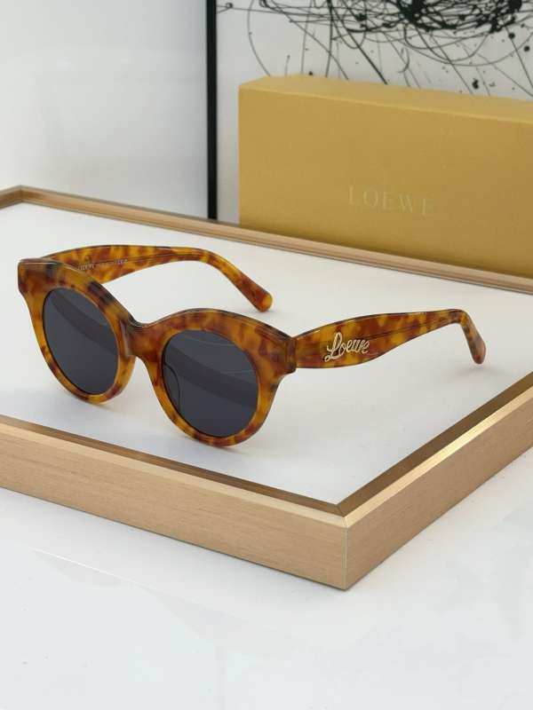 Picture of Loewe Sunglasses _SKUfw55830526fw